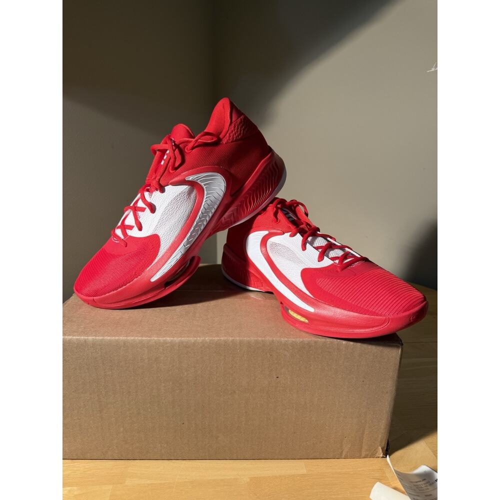 Size 13 NEW Nike Kyrie Low 5 TB Promo Court Red DX6651-602 Men's basketball - Picture 2 of 8